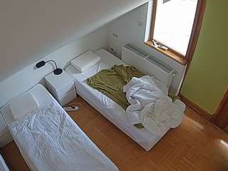 voyeurcam-julmodels-bed-7 camsoda stream image