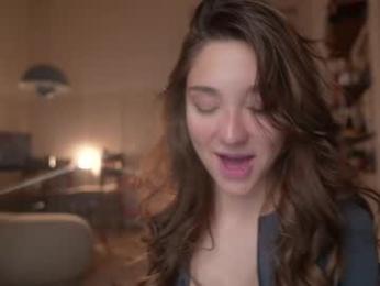 mia_elfie chaturbate stream image