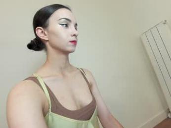 ehotlovea chaturbate stream image