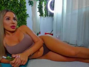 zinasquirts chaturbate stream image