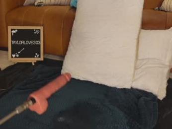 taylor_love_303 chaturbate stream image