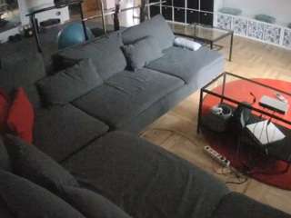 voyeurcam-julmodels-living-3 camsoda stream image