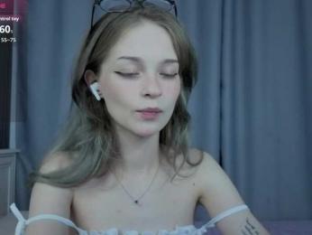 vialeta-baby bongacams stream image