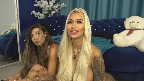 GoldenAmber stripchat stream image