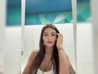 Oops_kiraa bongacams stream image