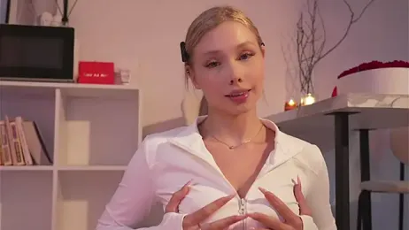 april_blush stripchat stream image