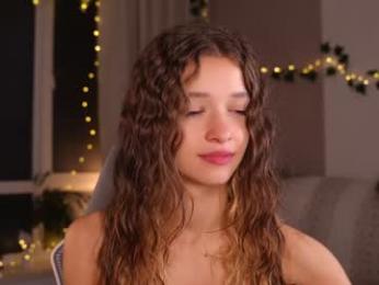 little_poetry chaturbate stream image