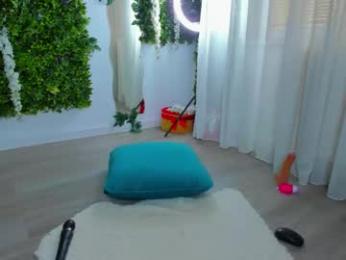 zinasquirts chaturbate stream image