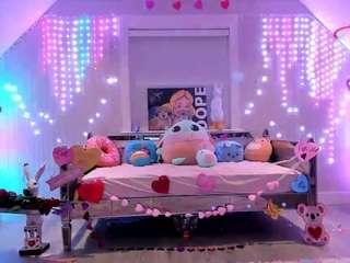 arianina camsoda stream image