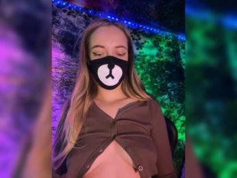 -Summer- bongacams stream image