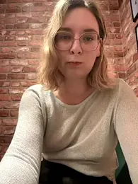 The_Snowwhitee stripchat stream image