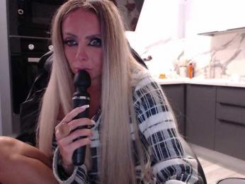 blondalina bongacams stream image