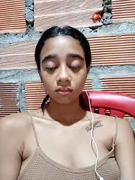 Zoe_Sweett18 stripchat stream image