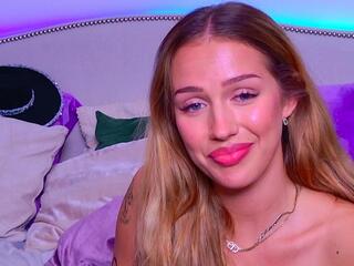 Chantall Reynolds flirt4free stream image