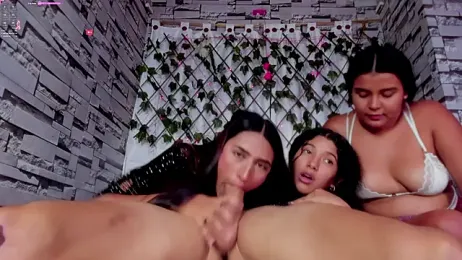 red_point_x stripchat stream image