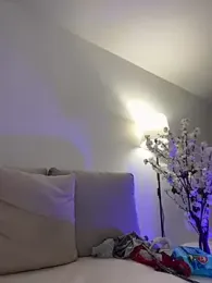 Rae_Lil_White stripchat stream image