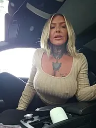 YourMommyBlair stripchat stream image