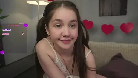 AmiLewis stripchat stream image