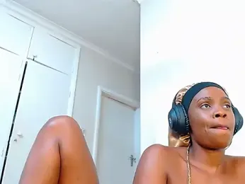 LuciousLips96 stripchat stream image