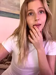 LunaRase stripchat stream image