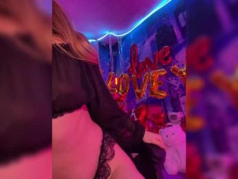 -Summer- bongacams stream image