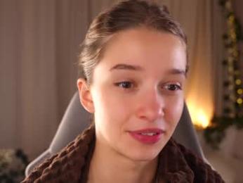 little_poetry chaturbate stream image