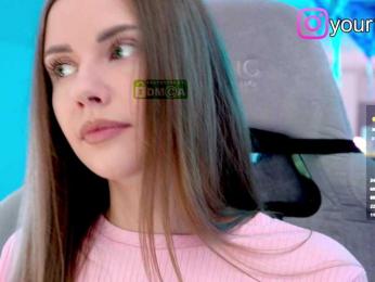 VikkiExtraCheese bongacams stream image