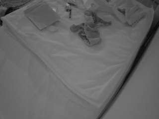 voyeurcam-julmodels-whitebed-1 camsoda stream image