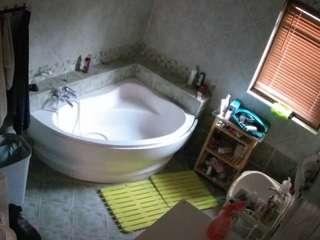 voyeurcam-julmodels-bath-1st-2 camsoda stream image