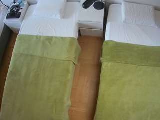 voyeurcam-julmodels-bed-5 camsoda stream image