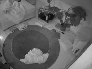 voyeurcam-julmodels-whitebed-5 camsoda stream image