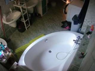 voyeurcam-julmodels-bath-1st-1 camsoda stream image