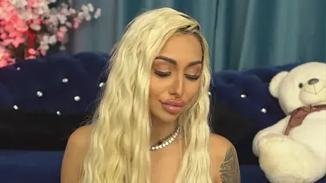 GoldenAmber stripchat stream image