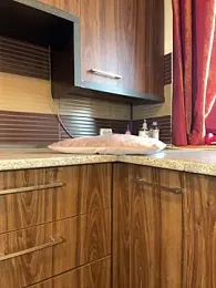 Hotmomcheckk_ stripchat stream image