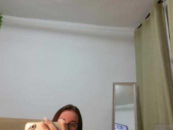 EmilyxJames bongacams stream image