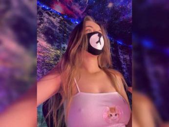 -Summer- bongacams stream image