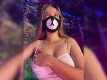 -Summer- bongacams stream image