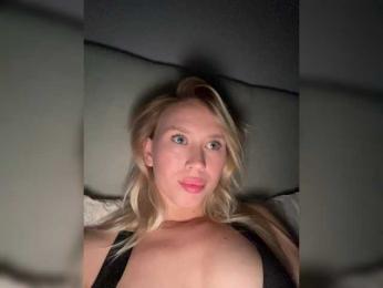 Sunlovv bongacams stream image