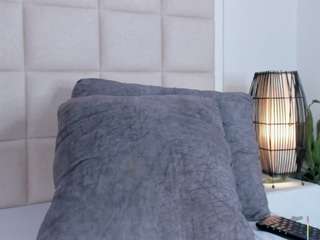 zhuyhong camsoda stream image