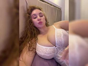 cherryygirl bongacams stream image