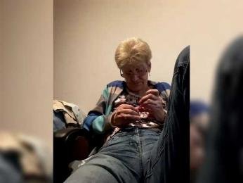 Reife-dame bongacams stream image