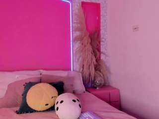 emyliesander camsoda stream image