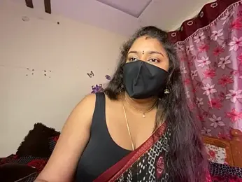 LouleyRanii stripchat stream image