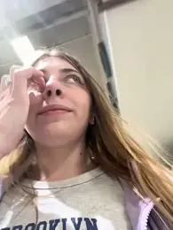 Sunny___Bunny stripchat stream image