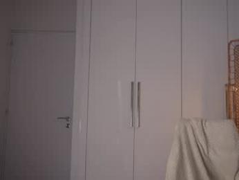 kriss0leoo chaturbate stream image