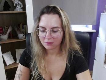 Soft-Zoey bongacams stream image