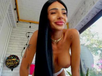 BritneyCharm bongacams stream image