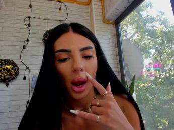 BritneyCharm bongacams stream image