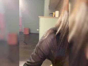 Businka13 bongacams stream image