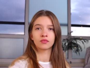 little_poetry chaturbate stream image